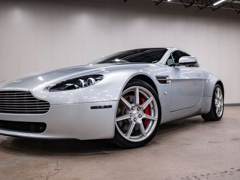 Used 2007 Aston Martin V8 Vantage Coupe RWD image 22