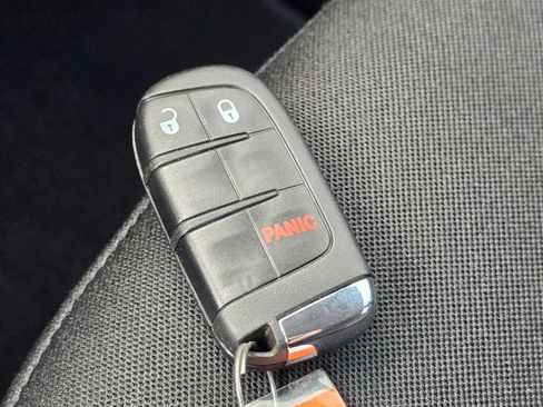 Used 2021 Jeep Renegade Sport w/ Sport Appearance Group AWD/4WD image 31