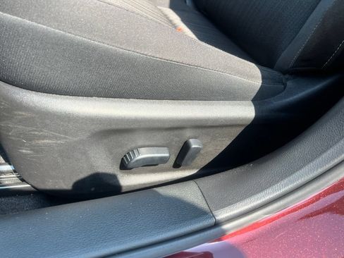 Used 2025 Nissan Altima 2.5 SV FWD image 11