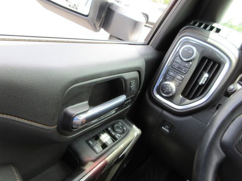 Used 2023 GMC Sierra 2500 AT4 w/ AT4 Premium Plus Package AWD/4WD image 33