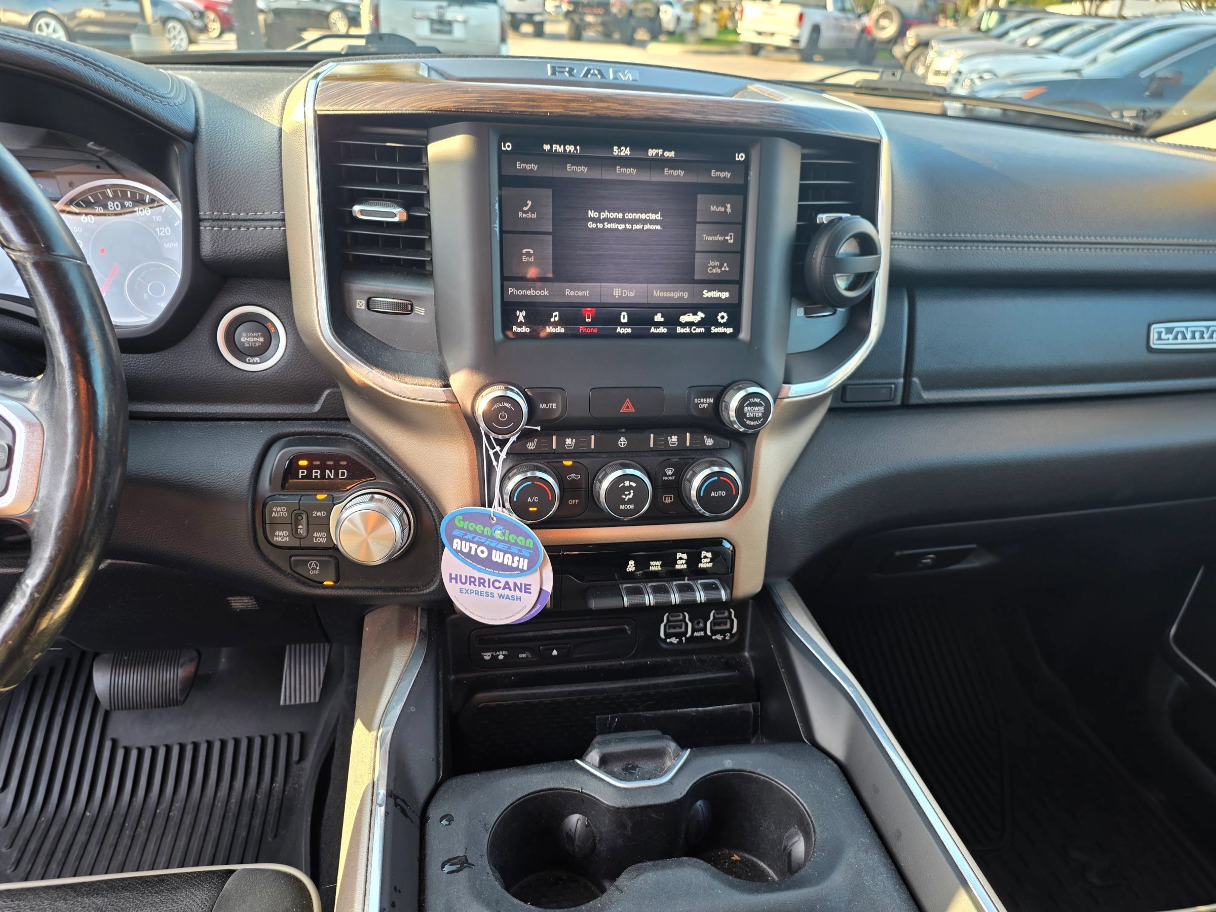 Used 2019 RAM 1500 Laramie AWD/4WD image 8