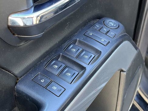 Used 2017 Chevrolet Silverado 1500 LTZ Z71 image 26