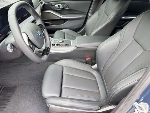 Certified 2025 BMW 330i xDrive Sedan w/ M Sport Package AWD/4WD image 5