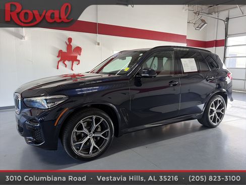 Used 2022 BMW X5 xDrive40i w/ M Sport Package AWD/4WD image 1