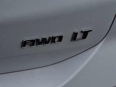 Used 2021 Chevrolet Equinox LT image 29