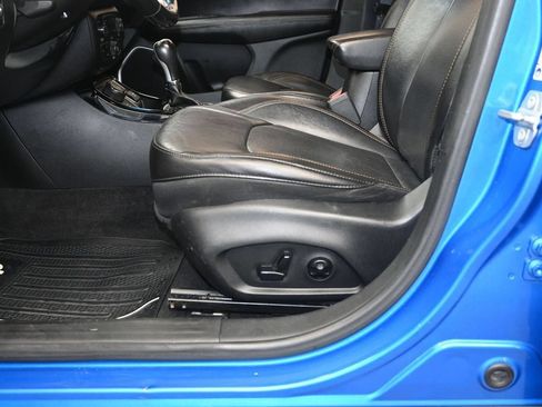 Used 2020 Jeep Compass Limited AWD/4WD image 21