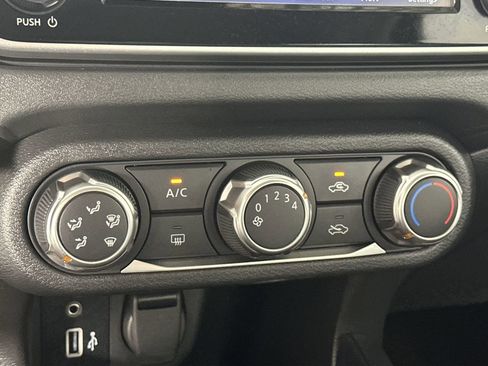 Certified 2025 Nissan Versa S w/ Trunk Package FWD image 19