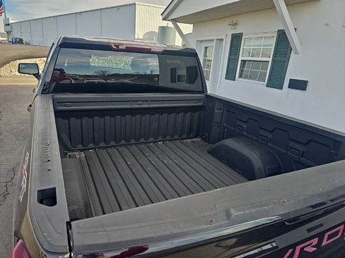 Used 2019 Chevrolet Silverado 1500 Custom w/ Custom Value Package image 8