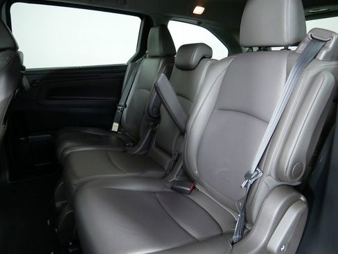 Used 2019 Honda Odyssey EX-L image 16