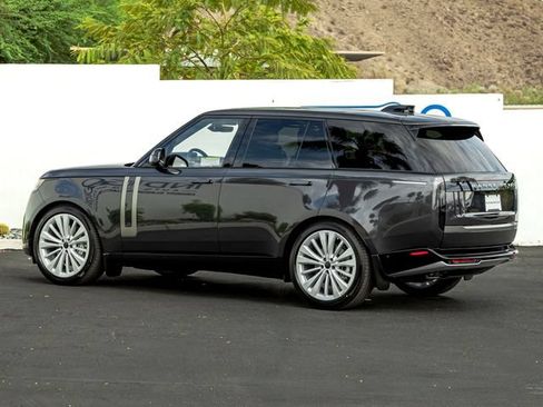 New 2026 Land Rover Range Rover SE AWD/4WD image 9