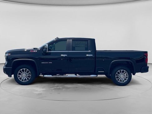 New 2026 Chevrolet Silverado 2500 LT w/ Z71 Chrome Sport Edition AWD/4WD image 4