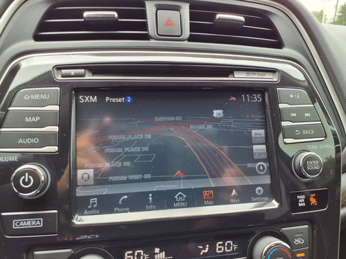 Used 2017 Nissan Maxima Platinum FWD image 6