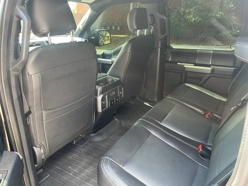 Used 2019 Ford F150 XLT w/ Equipment Group 302A Luxury AWD/4WD image 12