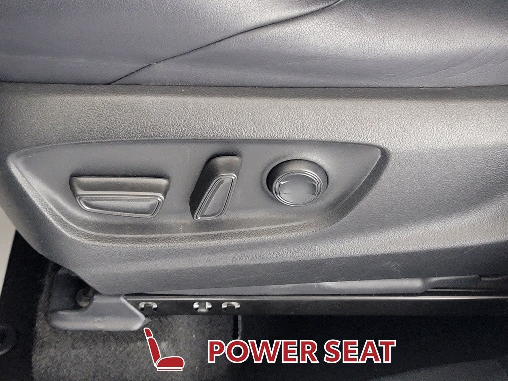 Used 2023 Toyota Corolla Cross AWD Hybrid w/ Convenience Package image 16