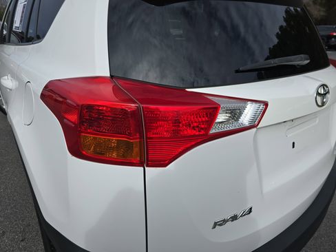 Used 2013 Toyota RAV4 XLE image 34