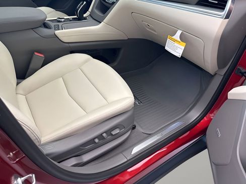 New 2026 Cadillac XT5 Premium Luxury w/ Driver Assist Package image 14