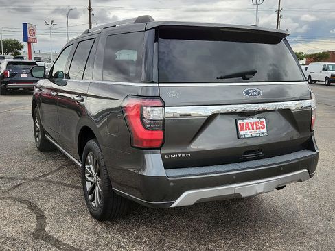 Used 2021 Ford Expedition Limited image 3