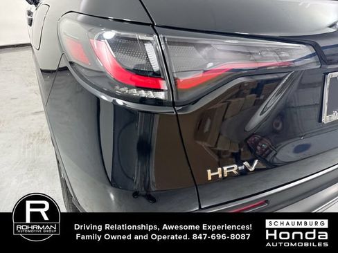 Certified 2025 Honda HR-V Sport image 31