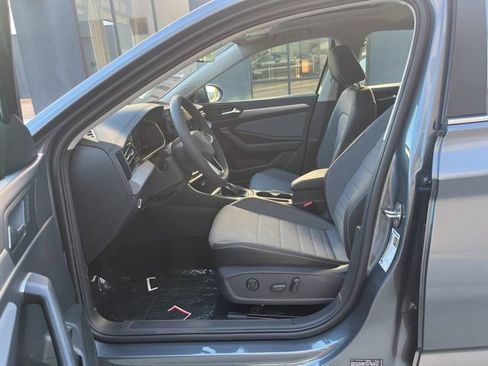 New 2026 Volkswagen Jetta SE FWD image 19
