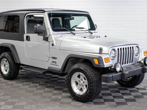 Used 2006 Jeep Wrangler Unlimited AWD/4WD image 1