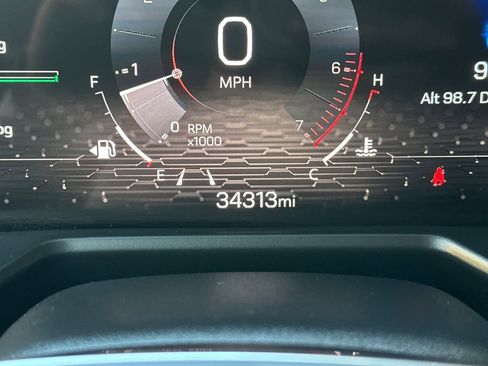 Certified 2024 GMC Acadia Elevation image 36