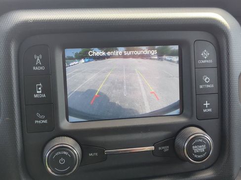 Used 2018 Jeep Wrangler Unlimited Sport S AWD/4WD image 16
