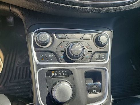 Used 2015 Chrysler 200 C w/ Navigation & Sound Group I FWD image 28