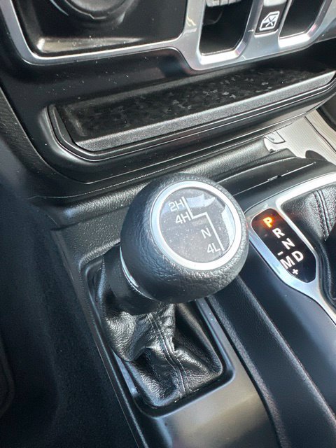 Used 2023 Jeep Gladiator Sport AWD/4WD image 38