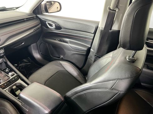 Used 2022 Jeep Compass Trailhawk image 21