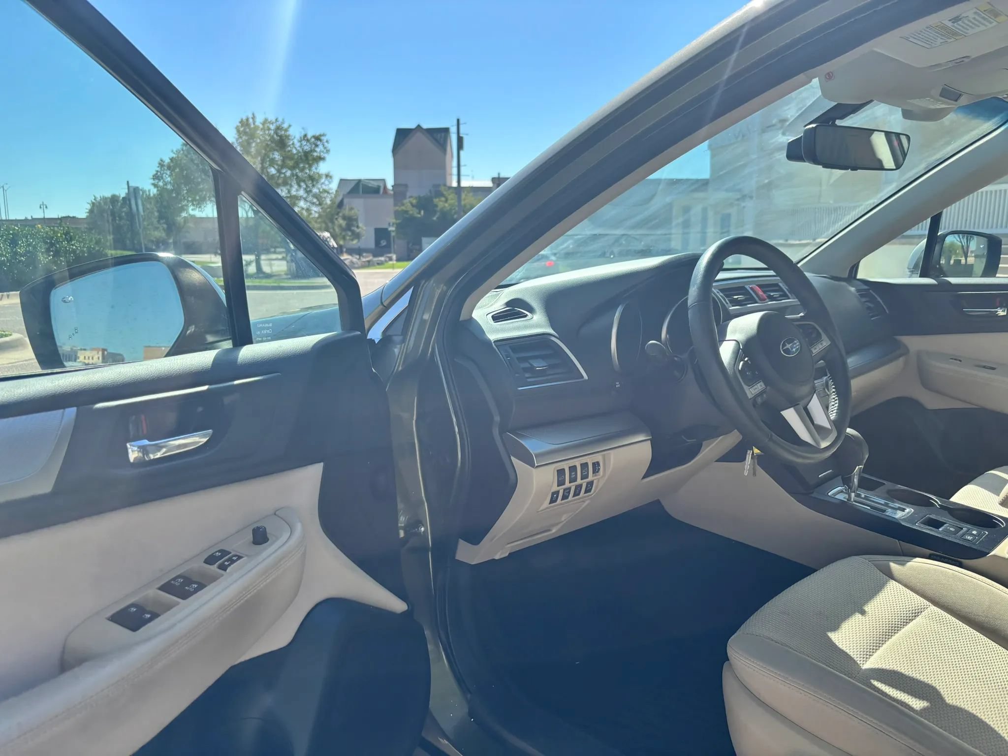 Used 2017 Subaru Outback 2.5i Premium AWD/4WD image 19
