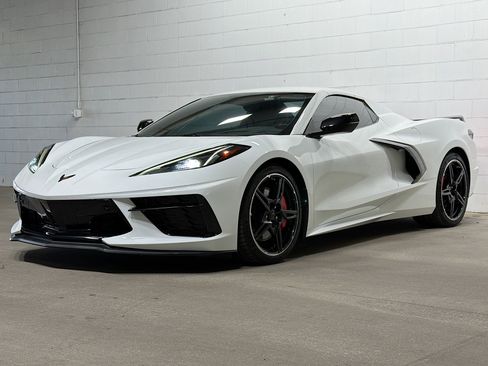 Used 2022 Chevrolet Corvette Stingray Preferred Conv w/ Z51 Performance Package RWD image 1
