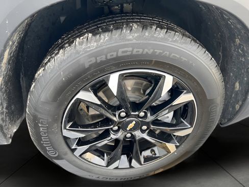 Used 2023 Chevrolet TrailBlazer LT w/ Convenience Package image 38