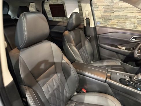 Certified 2023 Nissan Rogue Platinum w/ Platinum Premium Package image 32