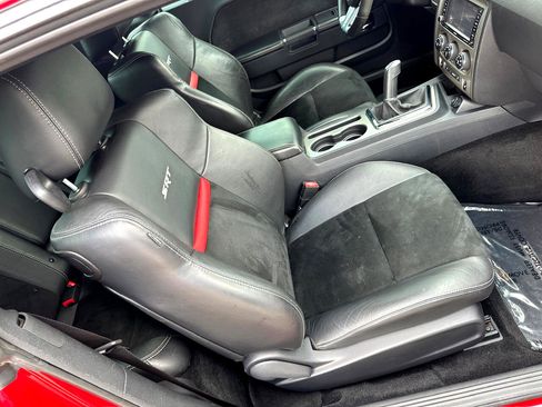 Used 2012 Dodge Challenger SRT8 w/ Premium Sound Group image 21
