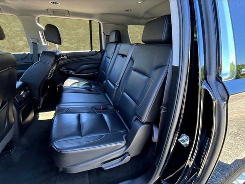 Used 2016 GMC Yukon XL SLT image 25