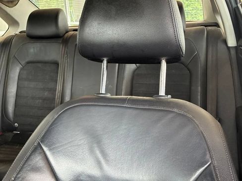 Used 2013 Volkswagen Passat 2.5 SEL Premium FWD image 5