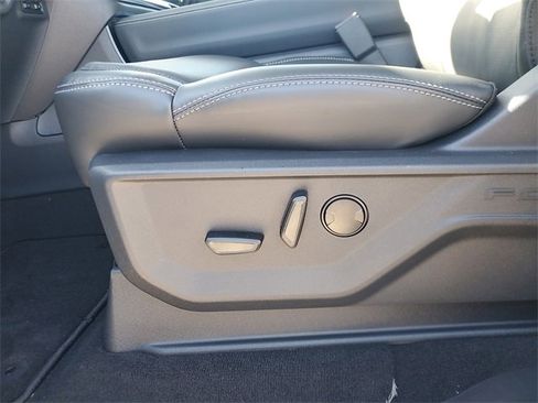 New 2026 Ford Expedition Platinum w/ Driver's Package image 18