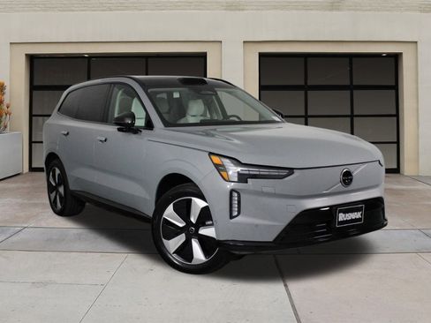 New 2025 Volvo EX90 Plus image 18