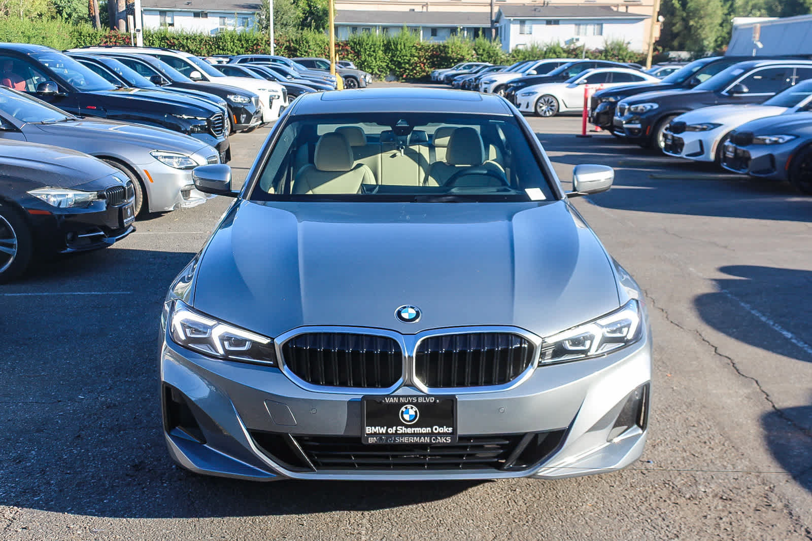 Used 2026 BMW 330i Sedan w/ Premium Package RWD image 3