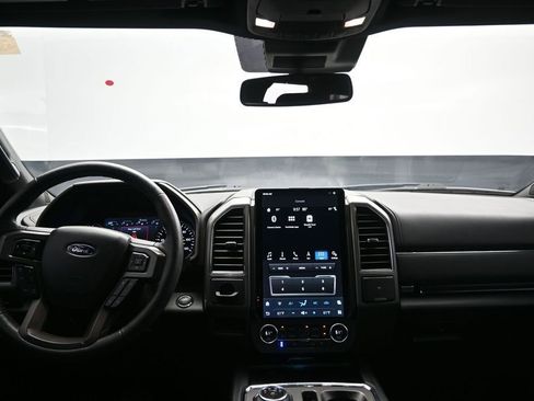 Used 2019 Ford Expedition XLT w/ Equipment Group 202A RWD image 19