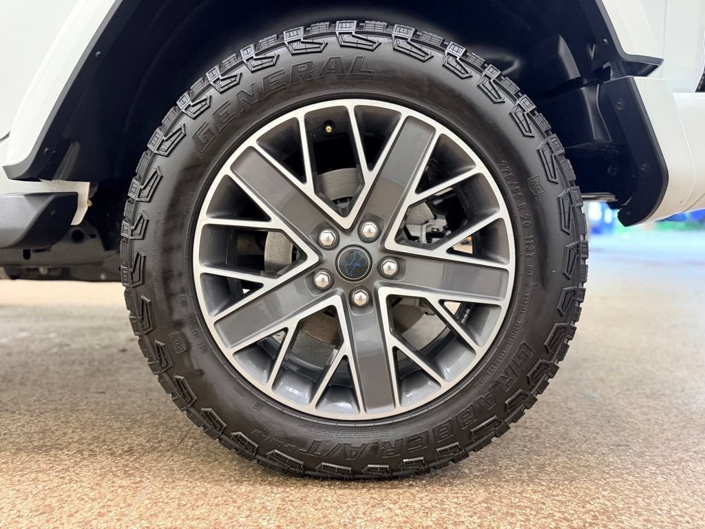 Used 2024 Jeep Wrangler High Altitude AWD/4WD image 25