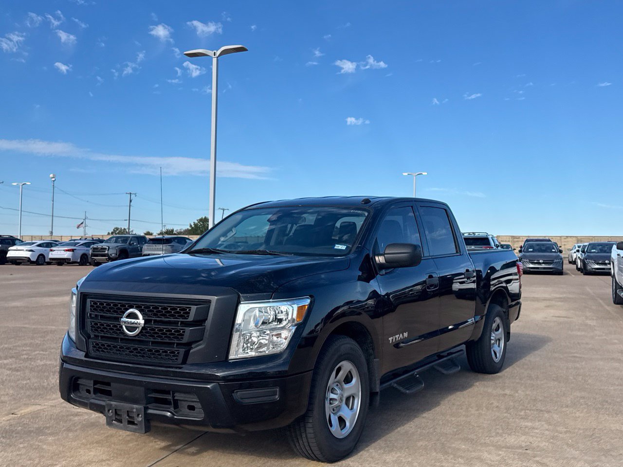 Used 2021 Nissan Titan S w/ S Utility Package RWD image 10