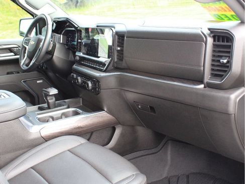 Used 2022 Chevrolet Silverado 1500 LTZ w/ LTZ Premium Package AWD/4WD image 24