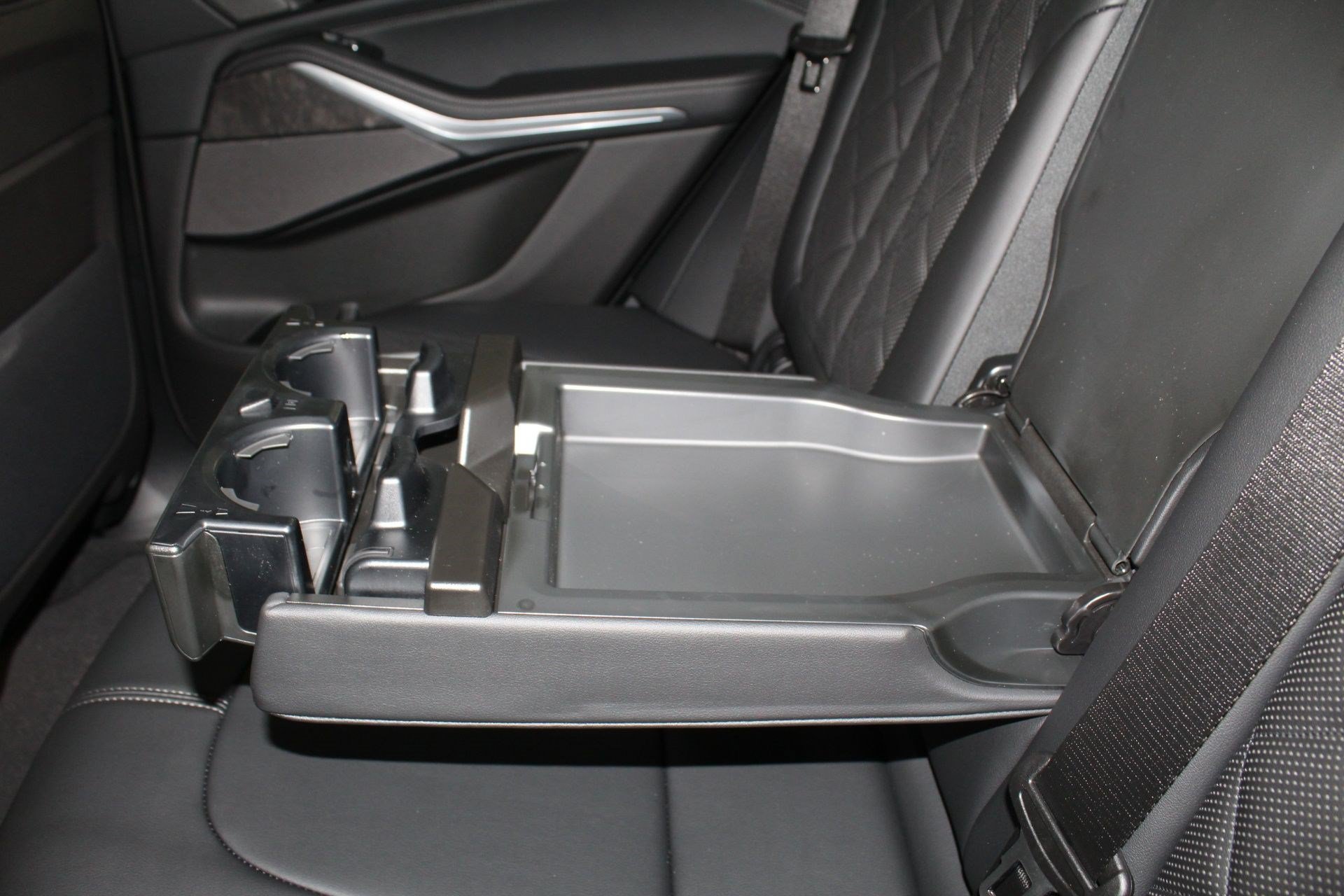 Used 2026 BMW X5 sDrive40i w/ Climate Comfort Package RWD image 16