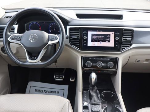 Used 2021 Volkswagen Atlas SEL Premium image 13