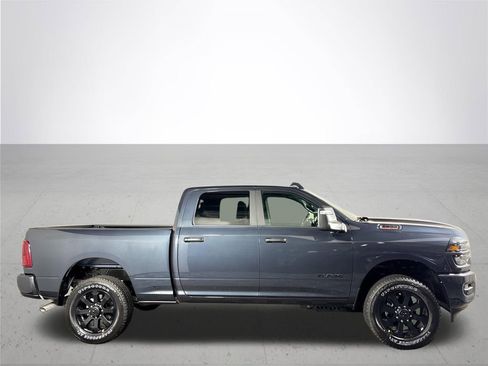 New 2026 RAM 3500 Big Horn AWD/4WD image 5
