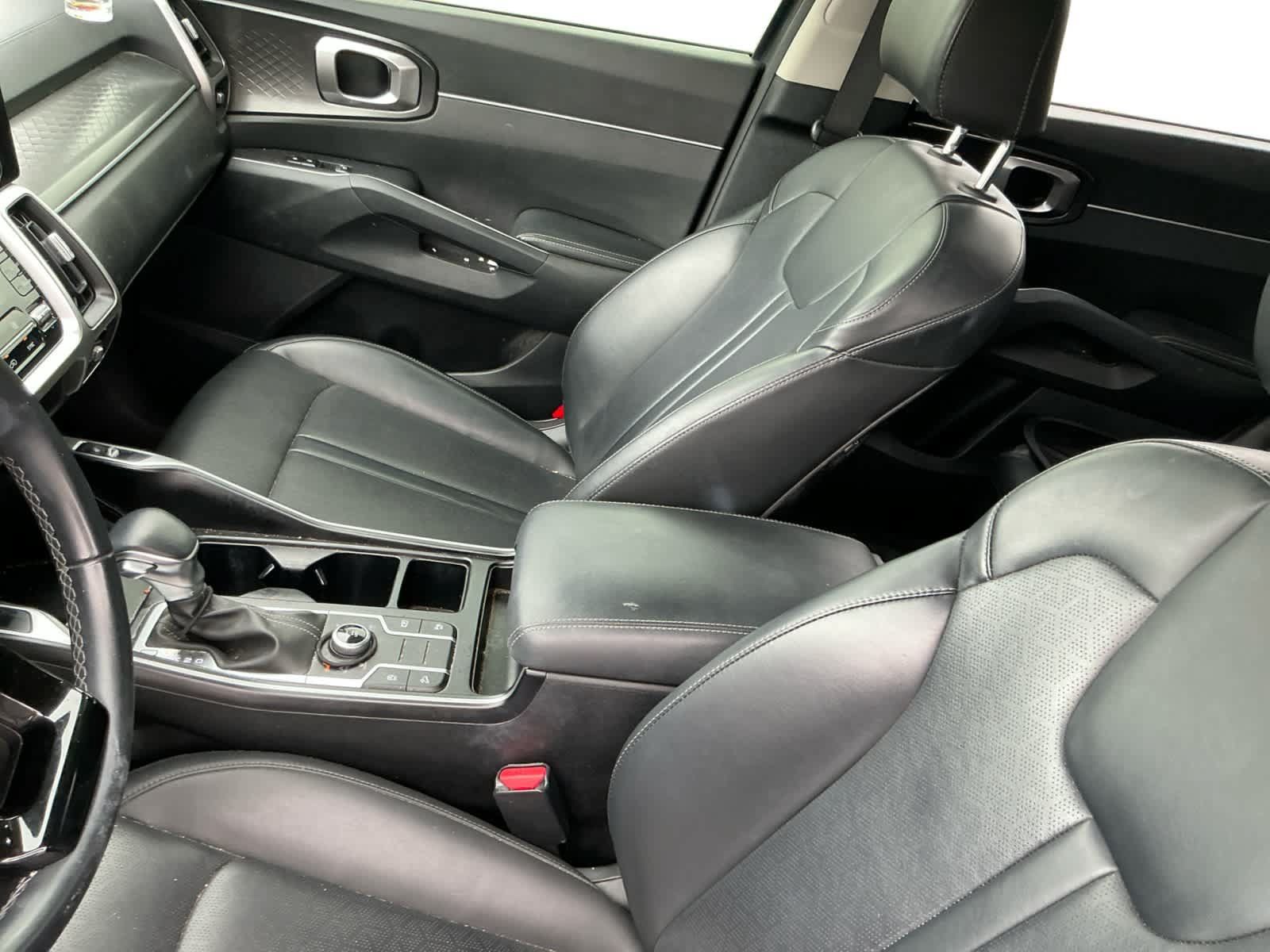 Used 2021 Kia Sorento S w/ Panoramic Sunroof Package AWD/4WD image 9