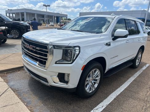 Used 2021 GMC Yukon SLT w/ SLT Luxury Plus Package image 5