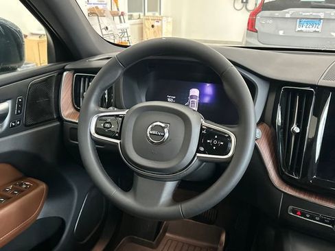Certified 2023 Volvo XC60 B5 Plus image 23