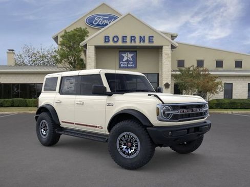 New 2026 Ford Bronco Outer Banks w/ Sasquatch Package AWD/4WD image 7